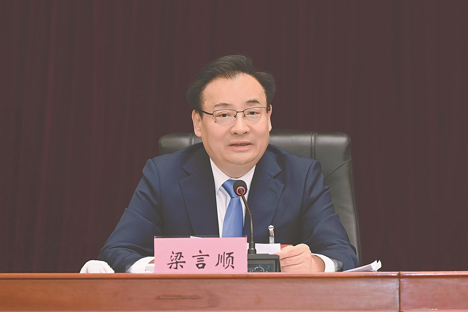 ê��������һ����ʵ����ͻ�ƺ�ȡ�á������µĸ����չ��Ŀ�� �Ž�ܶ��������ŷ�����д�й�ʽ�ִ�������ƪ��