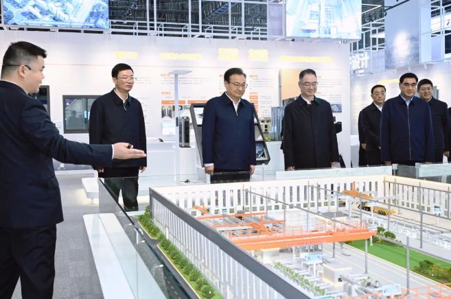 ����˳�����ܵ��вιۡ���÷����Ƽ�չ