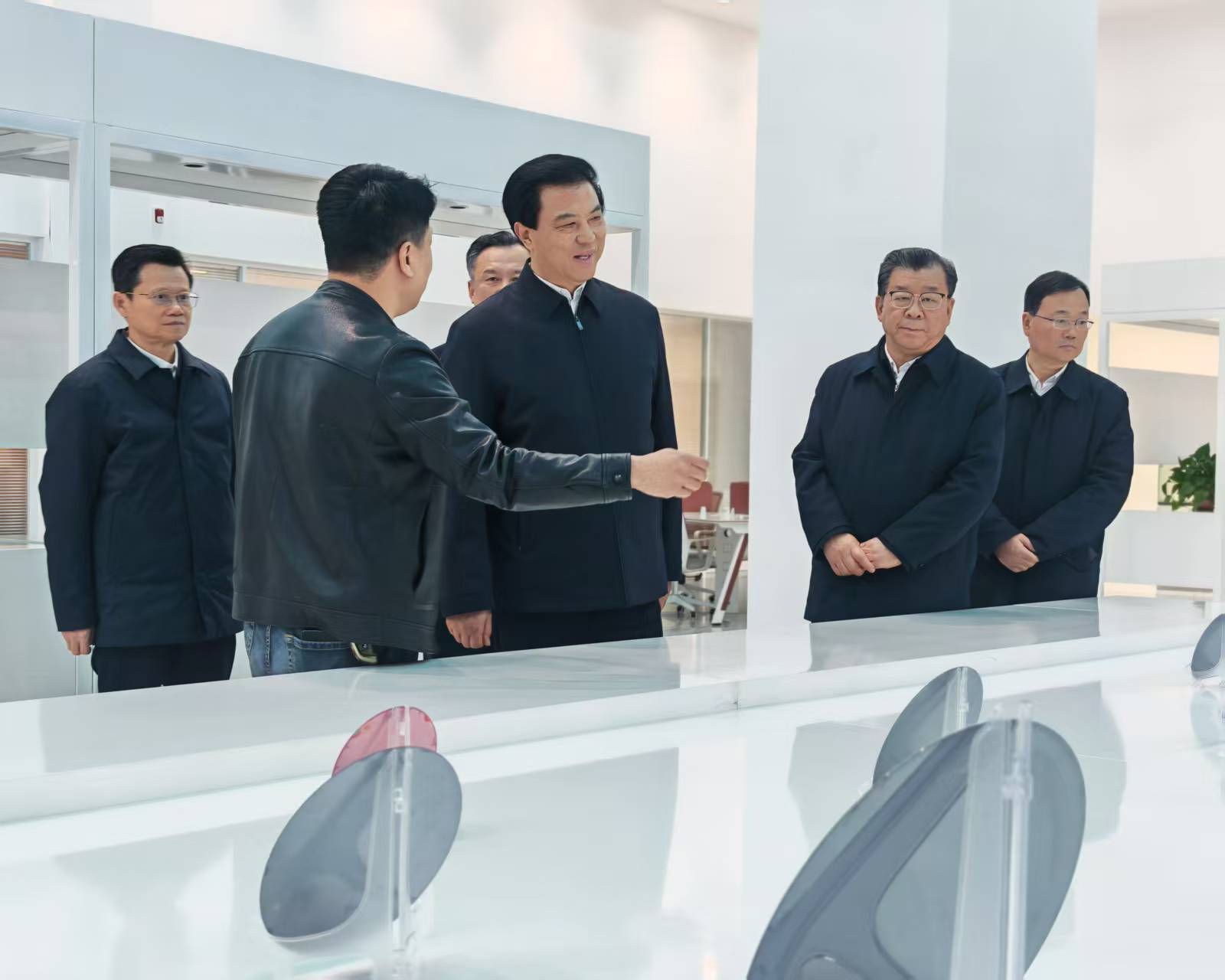 �����׸������е��о�����ᷢչ