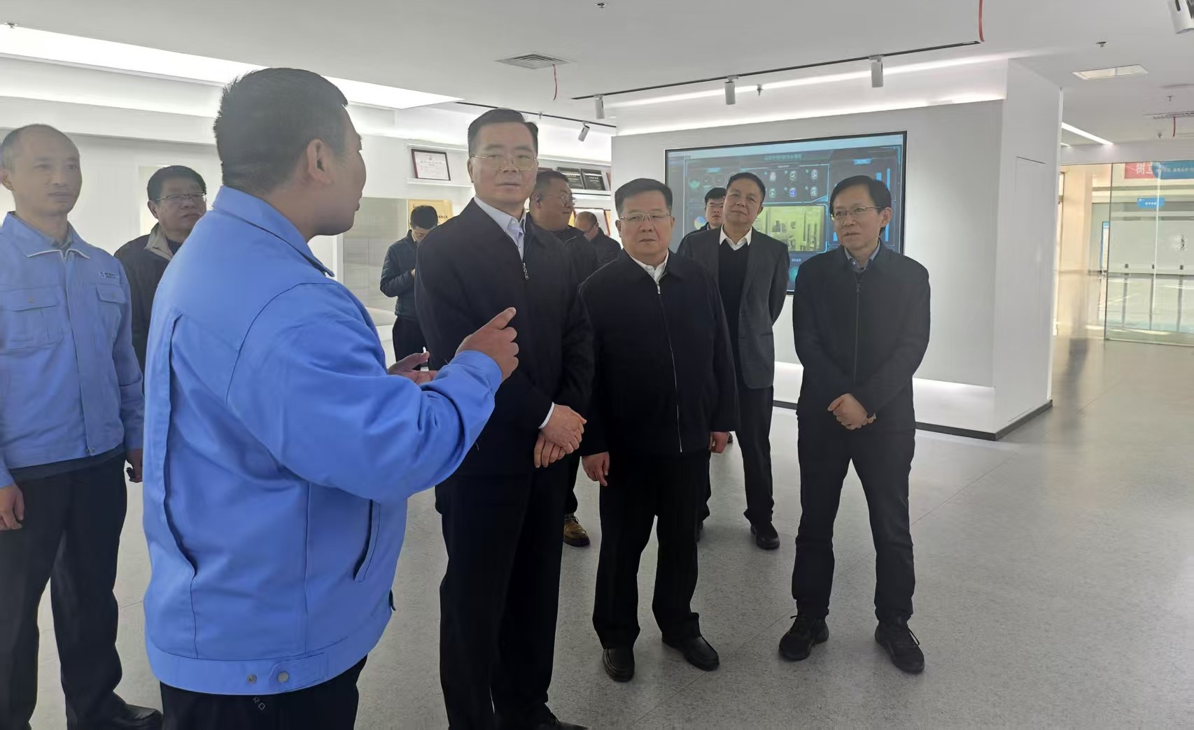 �����������е��д�������